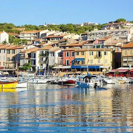 Le Plein Sud Vue Mer Et Cap Canaille *