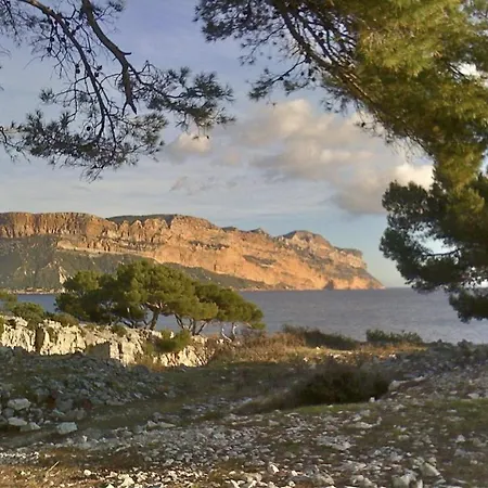 Le Plein Sud Vue Mer Et Cap Canaille فيلة *